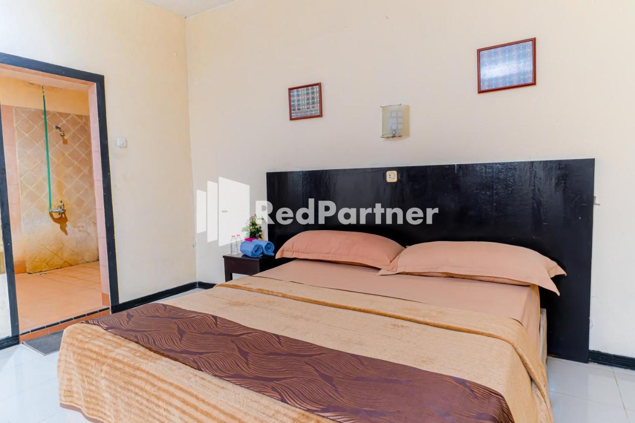 Cherry Pink Hotel Medan Mitra Reddoorz Экстерьер фото